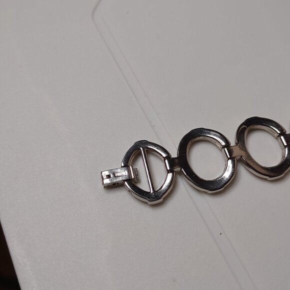 Silver Tone Metal Watch With Oval Link Band - Picture 11 of 14